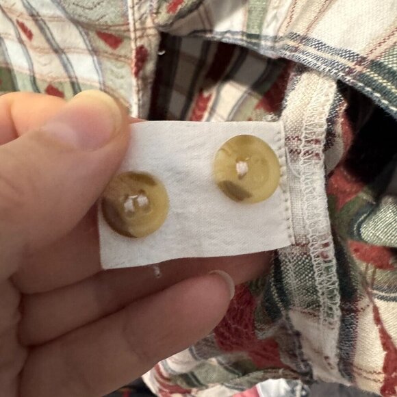 plus preferred ladies size Medium 38 shirt with plaid and hearts - Picture 4 of 5